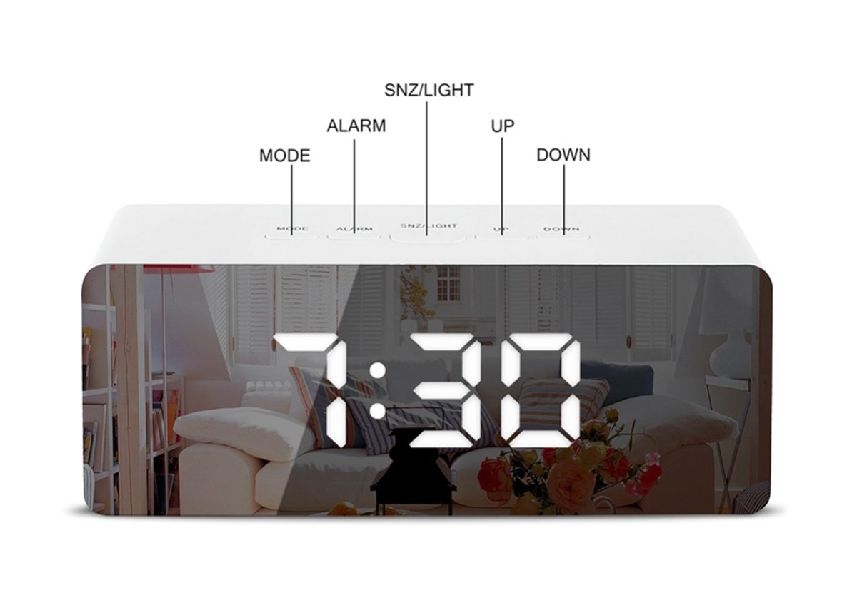 Best dropshipping tech products: Mirror Alarm Clock