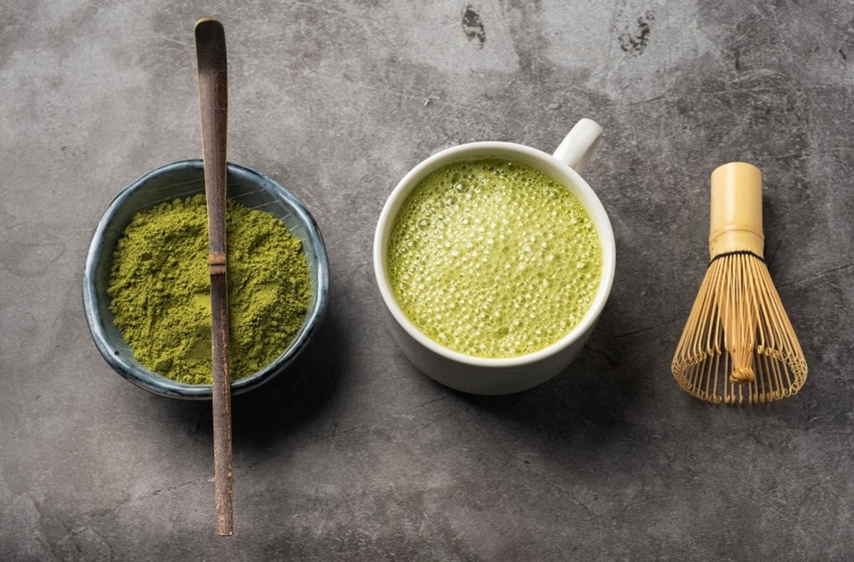  Matcha powder and tea ALT_TITLE