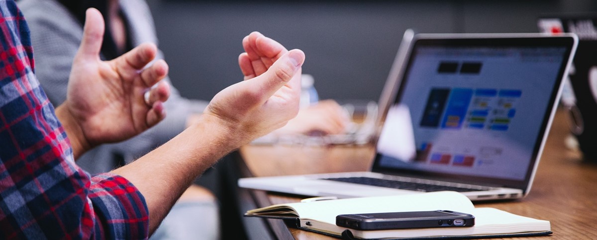 What is Interactive Marketing? Pros, cons, examples