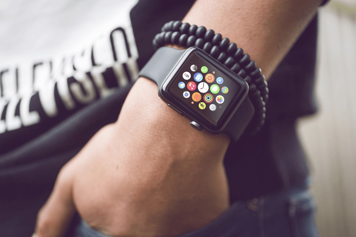 what to sell online: Smartwatches