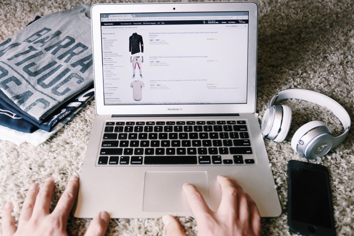 How to Become an Online Retailer? (Step-by-step)